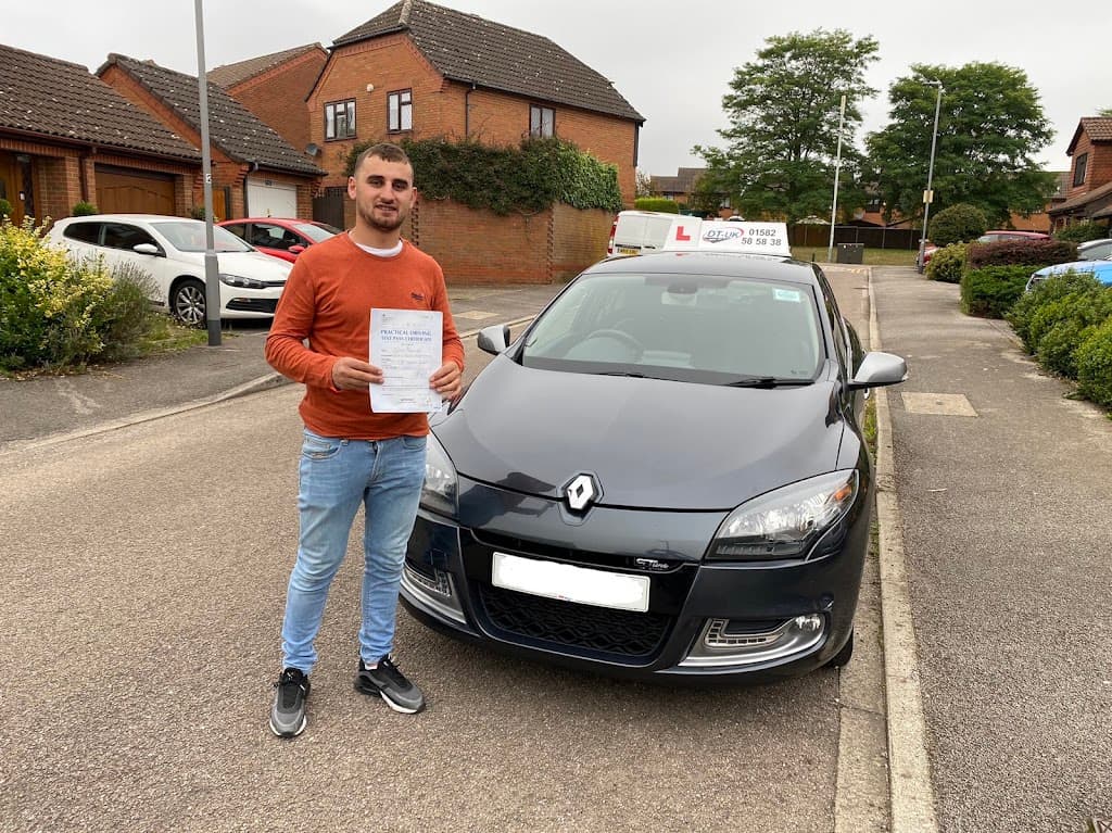 DT-UK Driving School