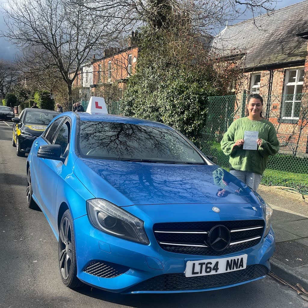 Driving Lessons MCR | Manual & Automatic Driving School Manchester
